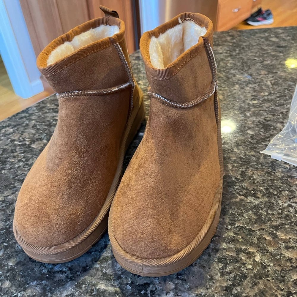 Classic mini boots